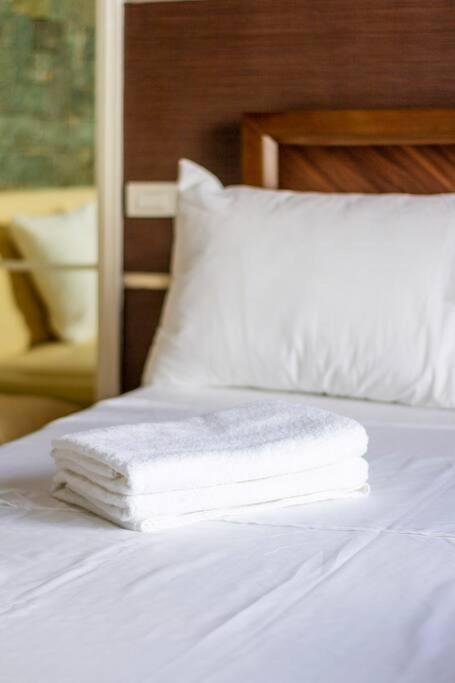 Antonio'S Place, 3 Mins To Mactan Airport, Fast Internet With Netflix 麦克坦 外观 照片
